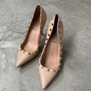 Valentino Beige Studded Women's Heels rockstud 39